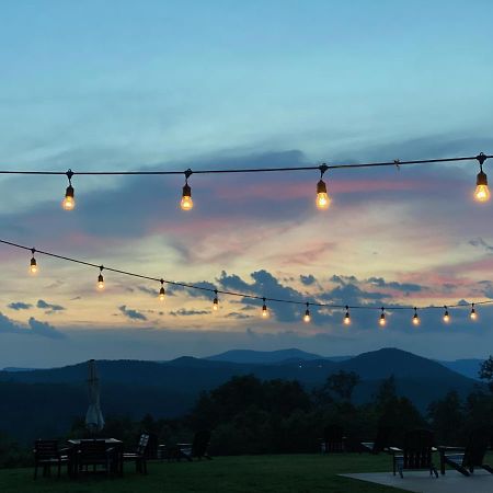 A Suite With A View + Wine Mount Airy Exterior foto