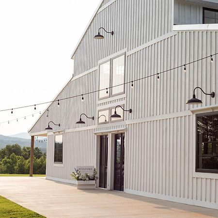 A Suite With A View + Wine Mount Airy Exterior foto